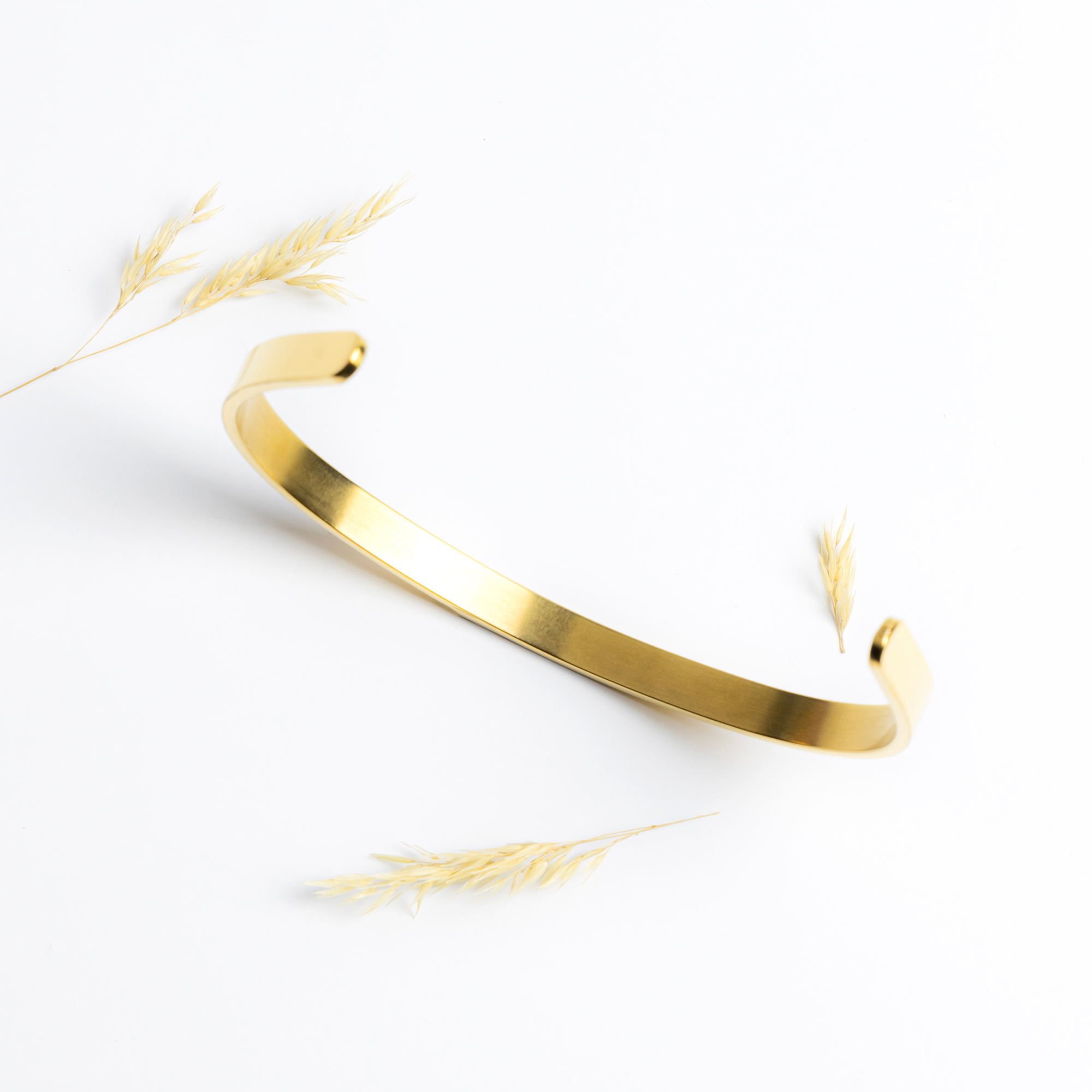 No_Regrets_No_Worries_No_Gold_Lifestyle_01_Mockup.png